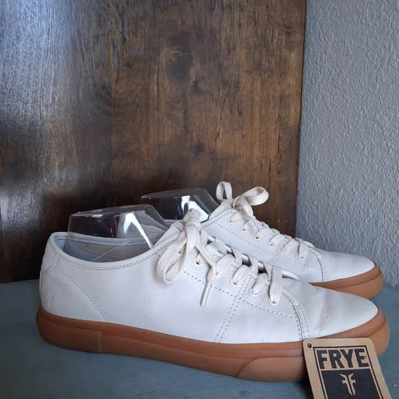 ๐ Frye Gia Low Ivory Leather Gumsole Sneakers Sz. 10 EUC - Picture 2 of 12